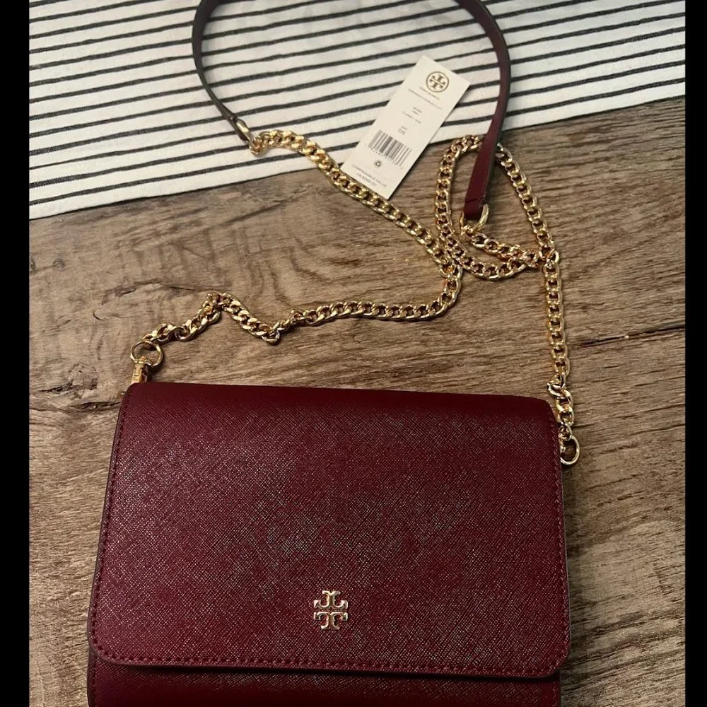 Tory Burch Emerson Chain Wallet Leather Cross Body Bag in Claret NWT - Picture 1 of 9
